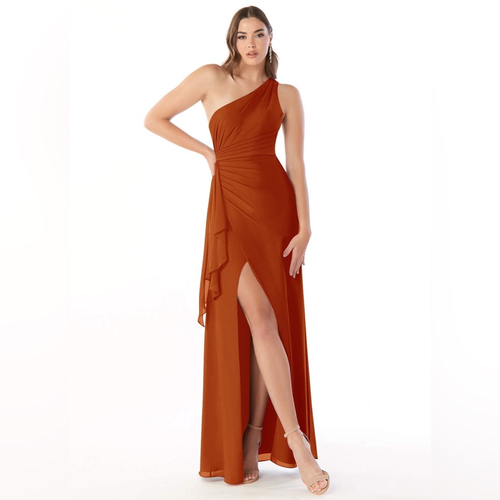 Never worn Azazie Maive Paprika Bridesmaid Dress. Good for wedding/formal event!